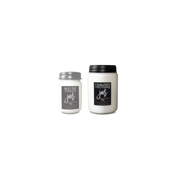 26 oz Farmhouse Jar Candle: Farmhouse Christmas