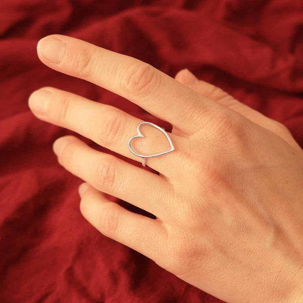 Sterling Silver Large Wire Heart Ring: 7