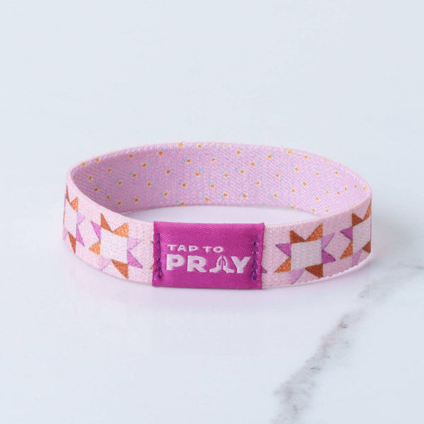 Tap To Pray® Kingfolk Series Wristband – Covered by His Promises: X-Small