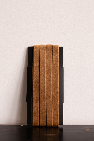 Ribbon Cognac Paddle Packaging