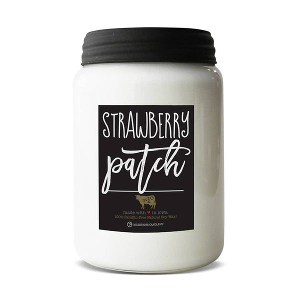 26 oz Farmhouse Jar Candle: Strawberry Patch