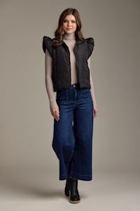 Lile Ruffle Quilted Vest Bk-M