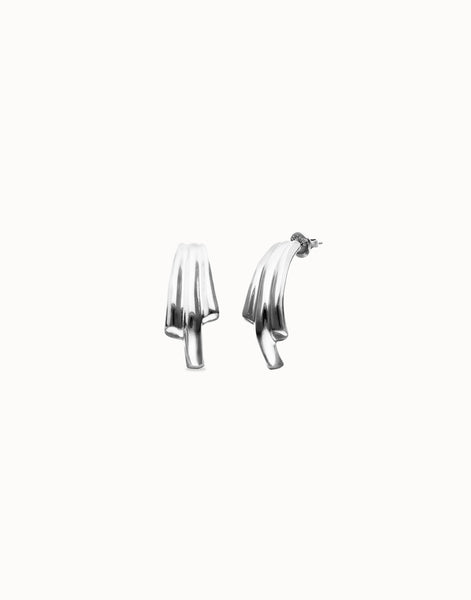 Stud earrings with elongated organic shapes