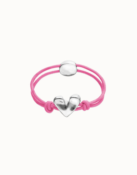 Elastic thread bracelet with heart