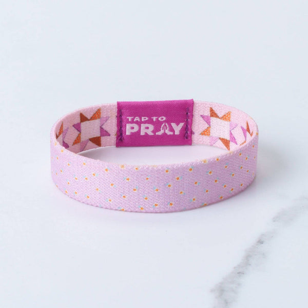 Tap To Pray® Kingfolk Series Wristband – Covered by His Promises: X-Small