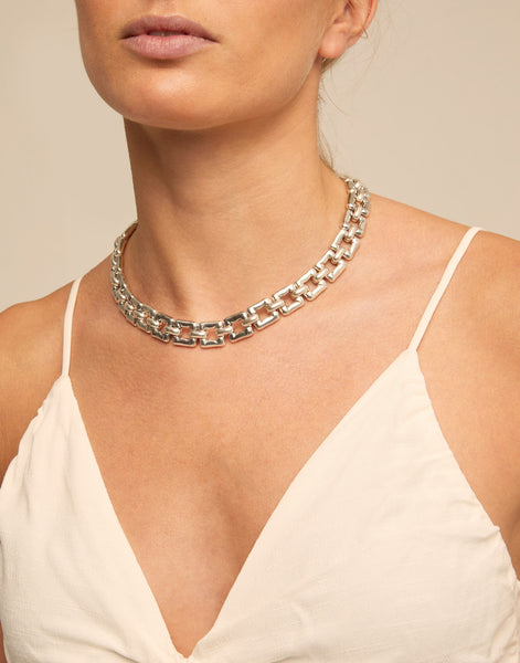 Uno de 50 Femme Fatale Necklace
