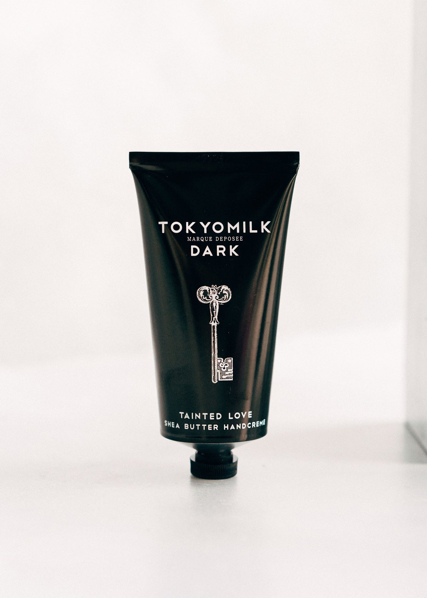Tokyo Milk Dark Tainted Love shea Butter Handcreme – Citrus and Moss